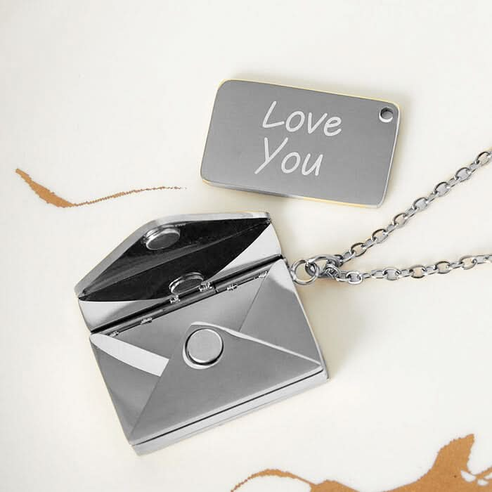 Collar con Sobre y Placa Grabada: I Love You  Plata | Un Regalo Perfecto para San Valentín (Copia)